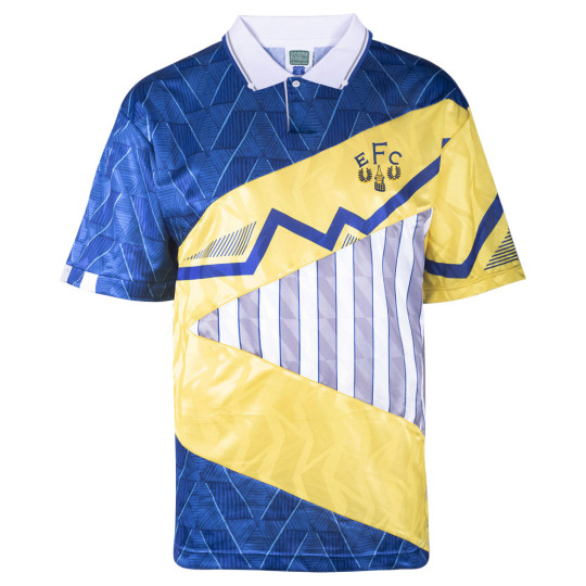 Buy vintage clothing and retro football shirts from 3Retro